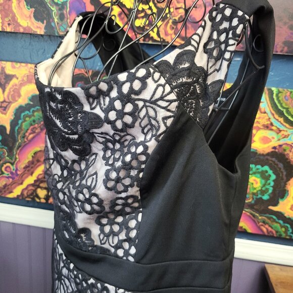 Torrid ~ Sz 14 ~ Black Dress with Front Lace Accent ~ Excellent Condition - Picture 1 of 10